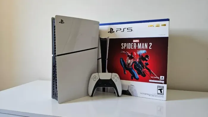 PS5 Slim 1TB Mídia Física + Caixa | Cód. Spider-Man Resgatado | Excelente Estado