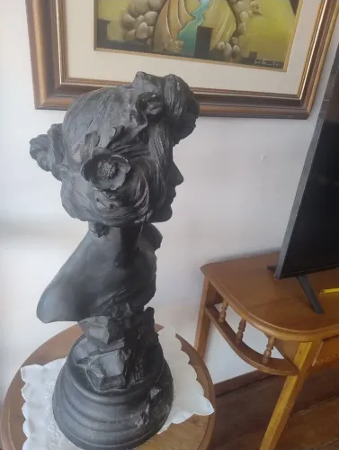 BUSTO EM BRONZE 