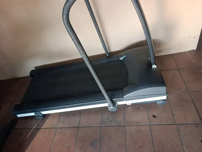 Esteira atlétic pra 120kls