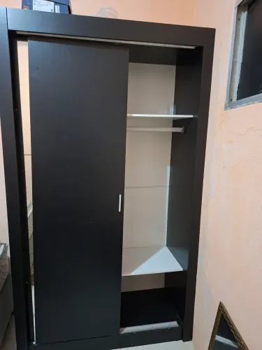 GUARDA ROUPAS 200 REAIS