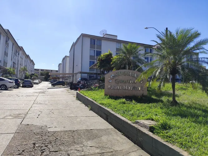 Apartamento dois quartos primeiro andar