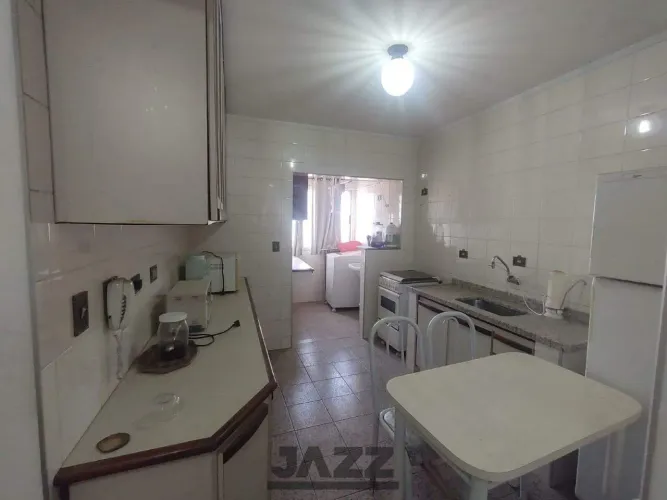 Apartamento à venda com 68m², 2 quartos, 1 vaga de garagem e móveis planejados, no Ed. Col
