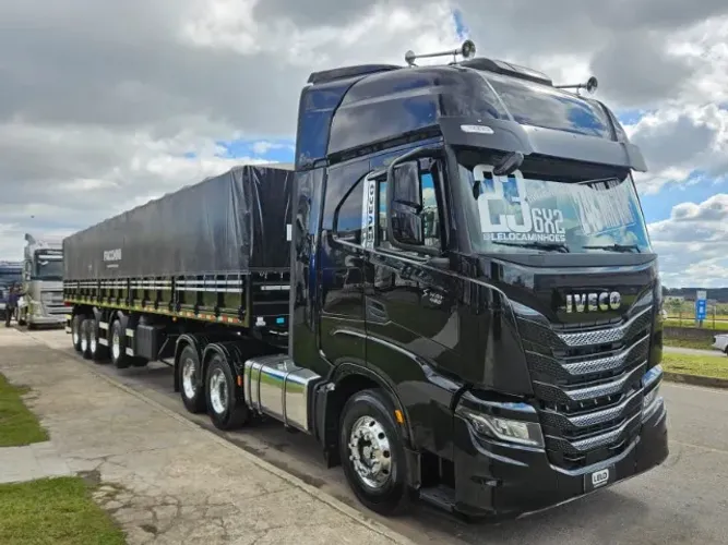 Iveco S-way 480 6x2 Teto alto Ano 23 Geladeira + 4 Eixo Graneleira Facchini 0 KM Com Pneus