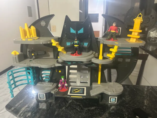 Imaginext - Batcaverna