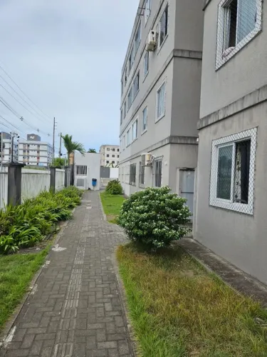 Vendo apartamento com excelente localização e em ótimo estado.