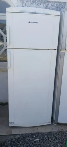 Vendo geladeira continental usadinha funcionando perfeitamente entrego