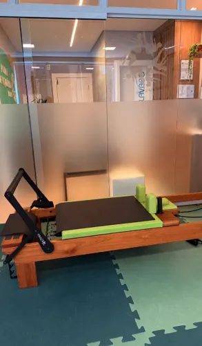 Vende-se Equipamento de Pilates Reformer da Linha MetaLife