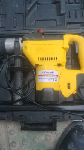 vendo martelete 6 kilos semi novo