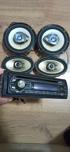 Kit Som Sony Automotivo + Auto falantes Pioneer 