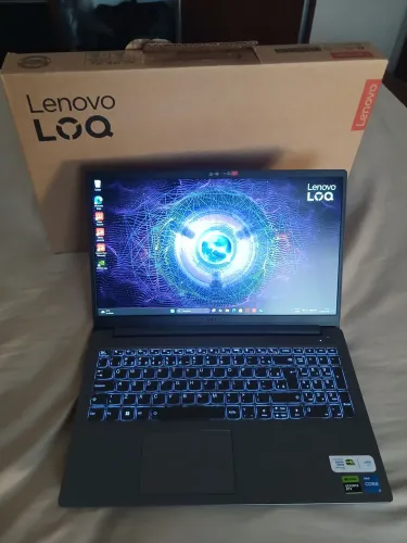 Notebook Lenovo LOQ Essential