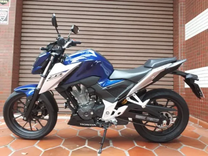 Honda CB 300 F Twister ABS 2026.
