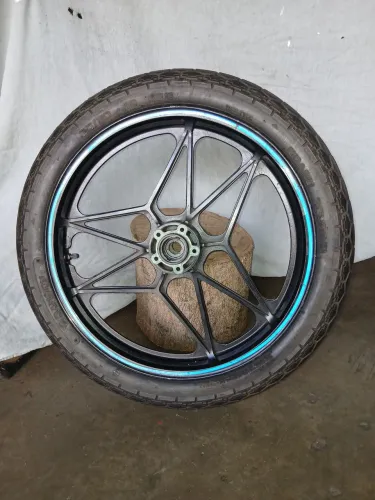 Roda dianteira CB450