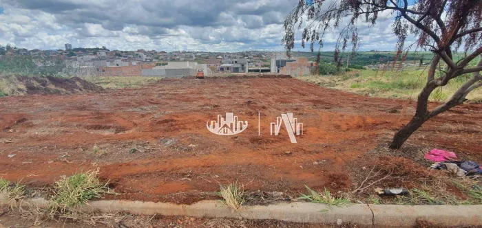 Terreno à venda, 500 m² por R$ 340.000,00 - Conjunto Residencial Roberto Conceição - Cambé