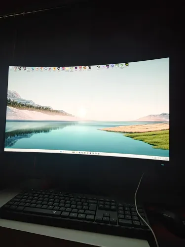 Monitor Alienware 32 modelo AW3225QF. QD-OLED