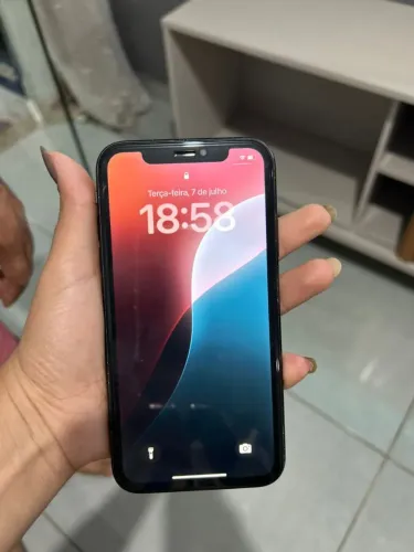 IPHONE XR 64GB