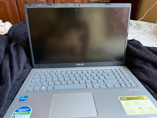 Vendo notebook asus vivobook 