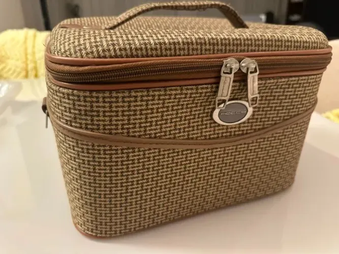 Frasqueira Necessaire Holly Quadrado Grande Viagem Produtos de Higiene