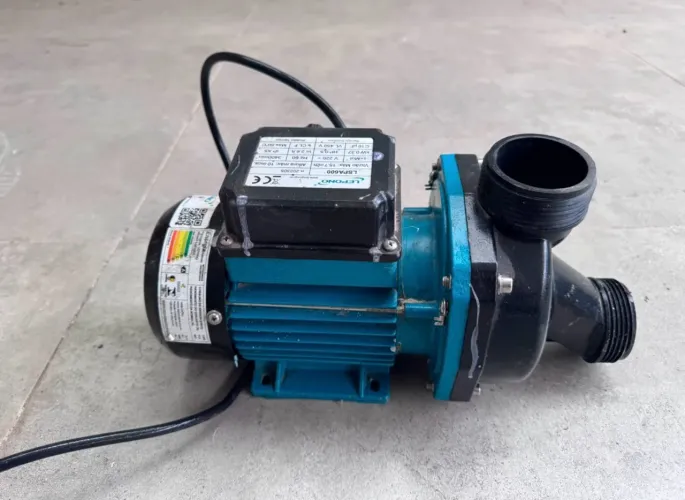 Motobomba para cascata/hidro 0,5cv semi nova 
