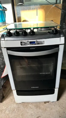 Fogão Eletrolux 4 bocas com timer
