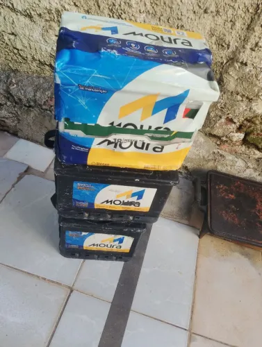 Bateria automotiva 60 amperes(sucata).