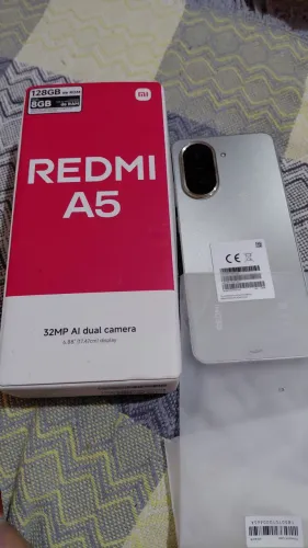 Vendo celular semi novo
