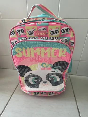 Mochila puket semi nova