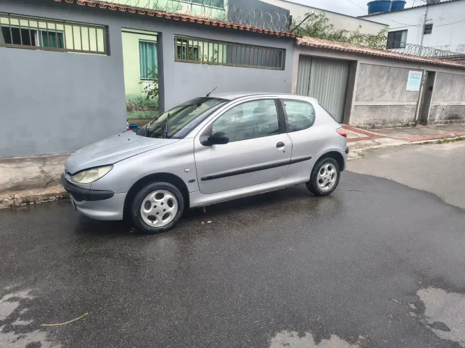 Peugeot 206 Soleil/quiksilver 1.0 16V 3P 2002