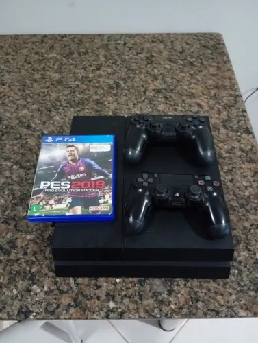 Vende-se Playstation 4 Fat 500G