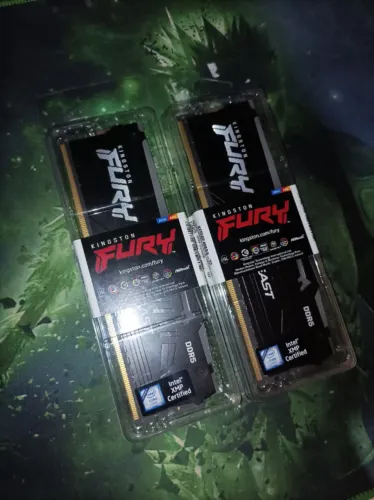 (12x cartão) Memórias Kingston Fury Beast Rgb 64gb (2x32gb) Ddr5 5600mhz