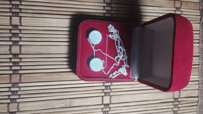 Escapulário , cordao feminino São Bento.