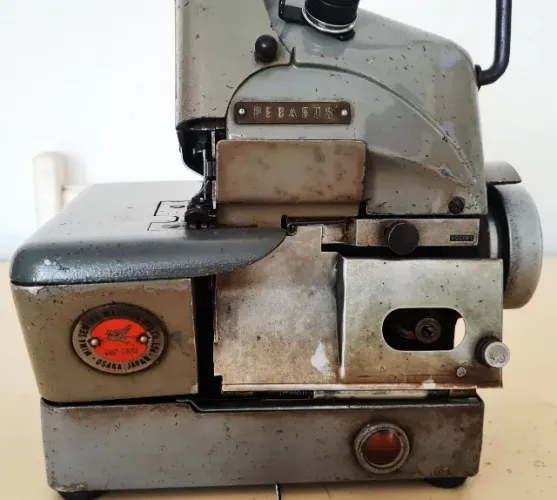 Maquina Costura Overloque com motor