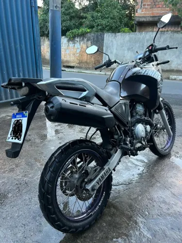 Tenere 250 2017 bem conservada