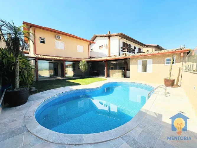 Casa para Locação e venda no Condominío São Paulo II - Cotia/SP