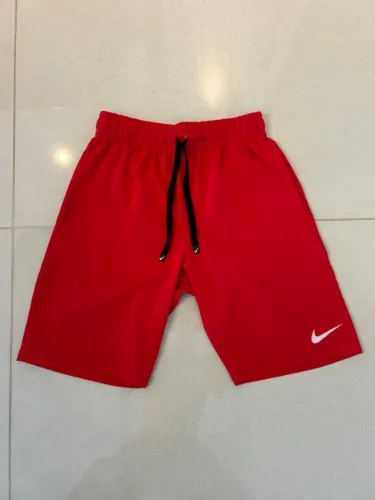 Bermuda Nike Dri-Fit Vermelha