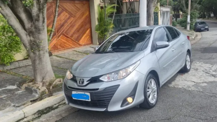 Toyota Yaris XL Sedan 1.5 Flex 16V 4P Aut. 2019