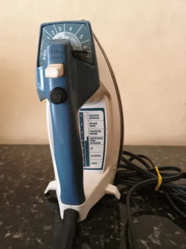 Ferro de passar Black & Decker 127 v