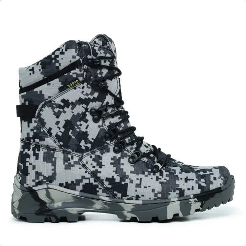 Bota coturno camuflada