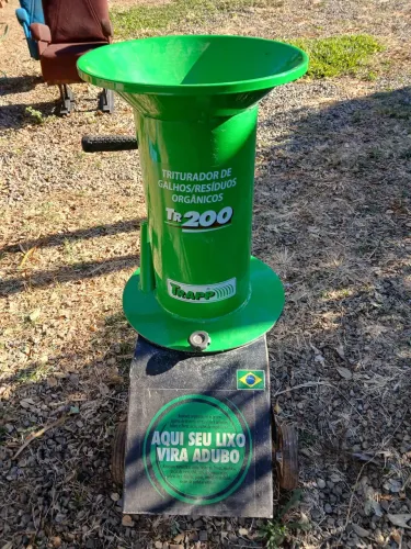 Triturador de Galhos/Resíduos Orgânico Trapp TR 200