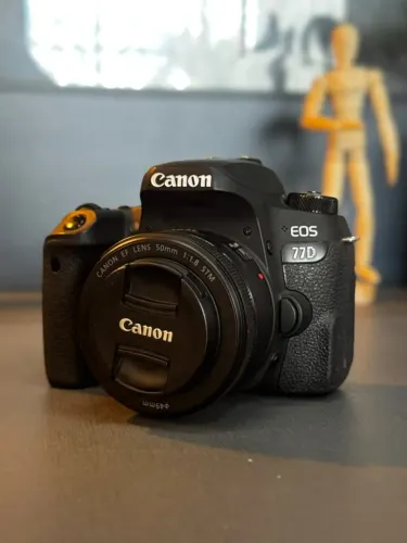 CAMERA