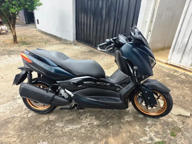 Vende-se xmax 250