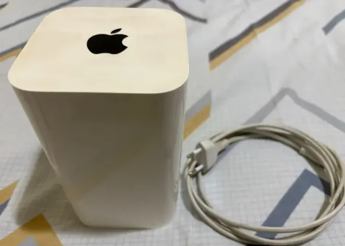 Roteador Wi-Fi Apple Airport Time Capsule 3TB HD 3 portas Gigabit 1 USB