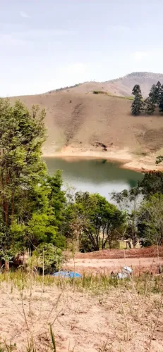Chácara na Beira da Represa - Redenção da Serra/SP