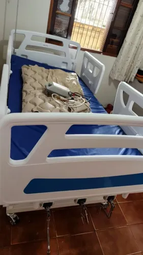 Vendo cama hospitalar