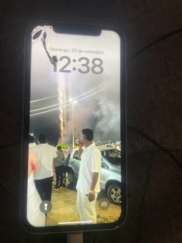 Vende-se celular iPhone XR