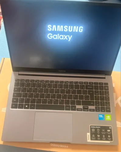 Galaxy Book4 MX 570 16gb Ram 512gb com led no teclado