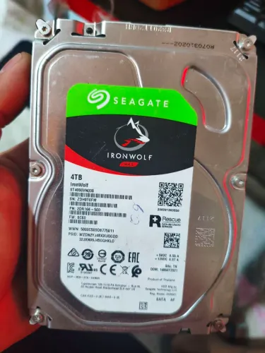 HD Sata 4tb Seagate Iron Wolf NAS (usado)