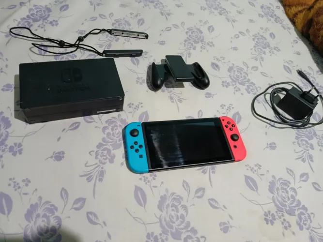 Nintendo Switch (completo e seminovo)
