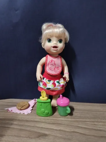 Boneca Baby Alive, emite Frases