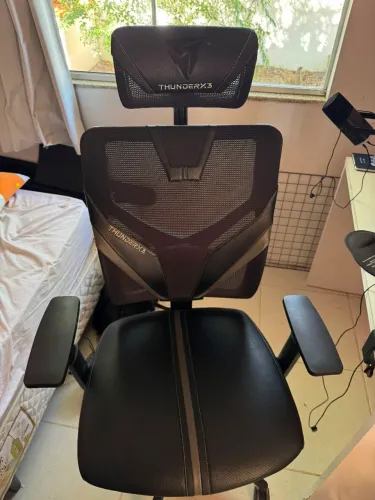 Cadeira Gamer THUNDERX3 MUITO CONFORTÁVEL
