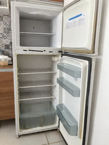 Vendo geladeira usada